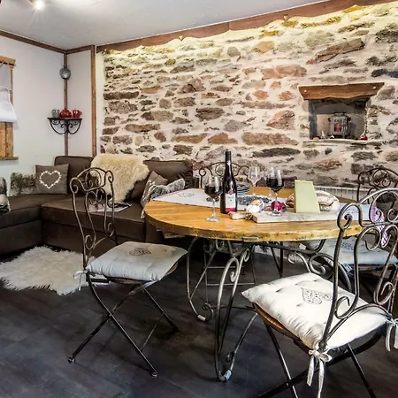 Aux Pieds Des Cimes Apartament